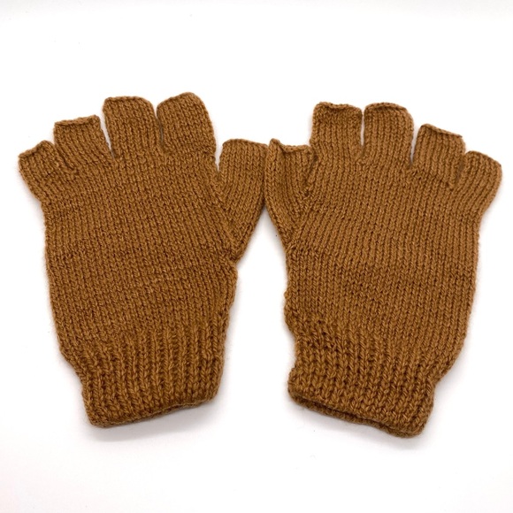 Hand Knit • NWOT Peruvian Fingerless Gloves OS - Picture 4 of 10